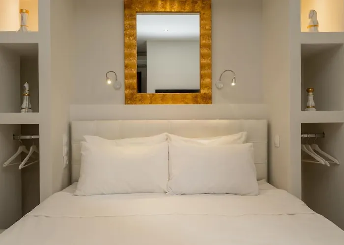 Dema Luxury Suites - Perikleous E1